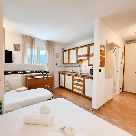 Hostdomus - Olive Apartment