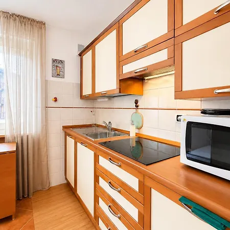 Hostdomus - Olive Apartment